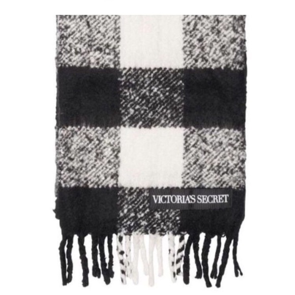 Victoria’s Secret Plush Scarf - Picture 3 of 5